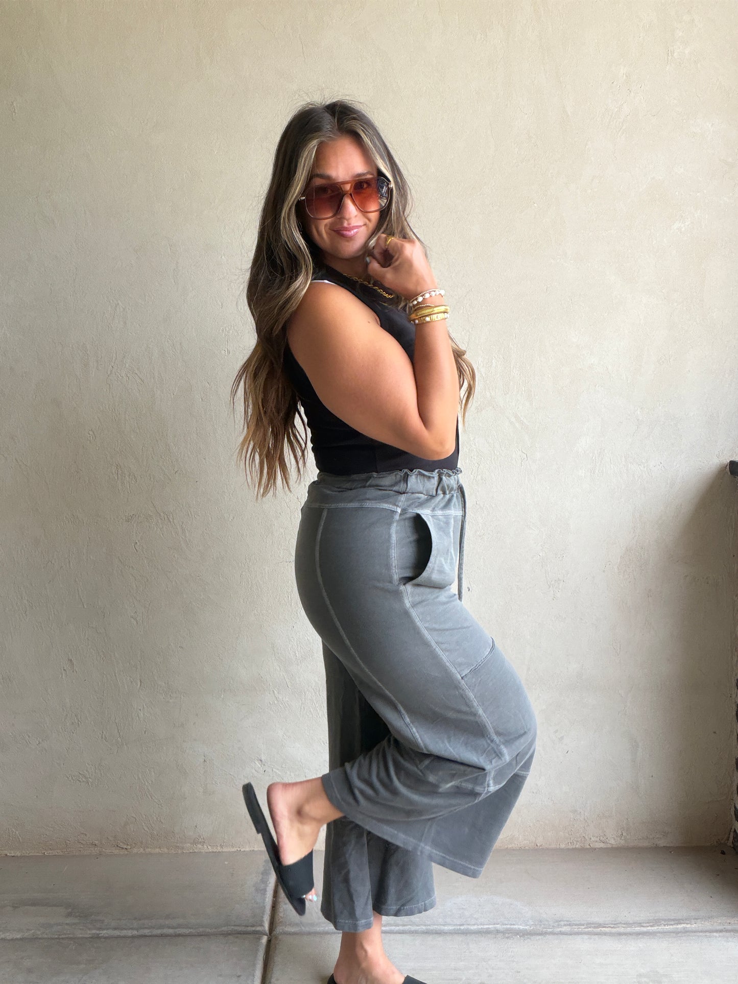 Whitney Ribbed Sleeveless Tank in Black