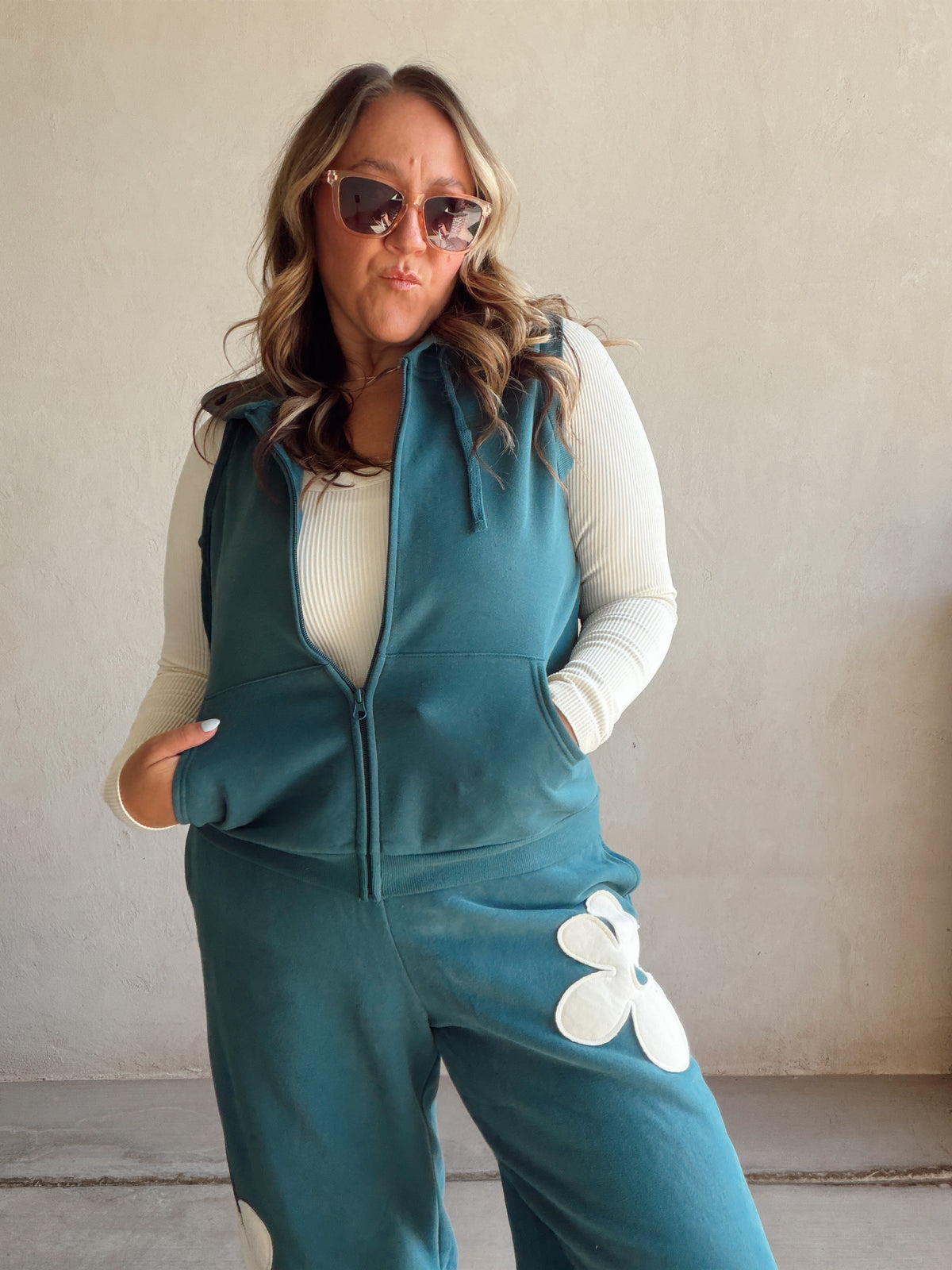 Flower Set in Teal