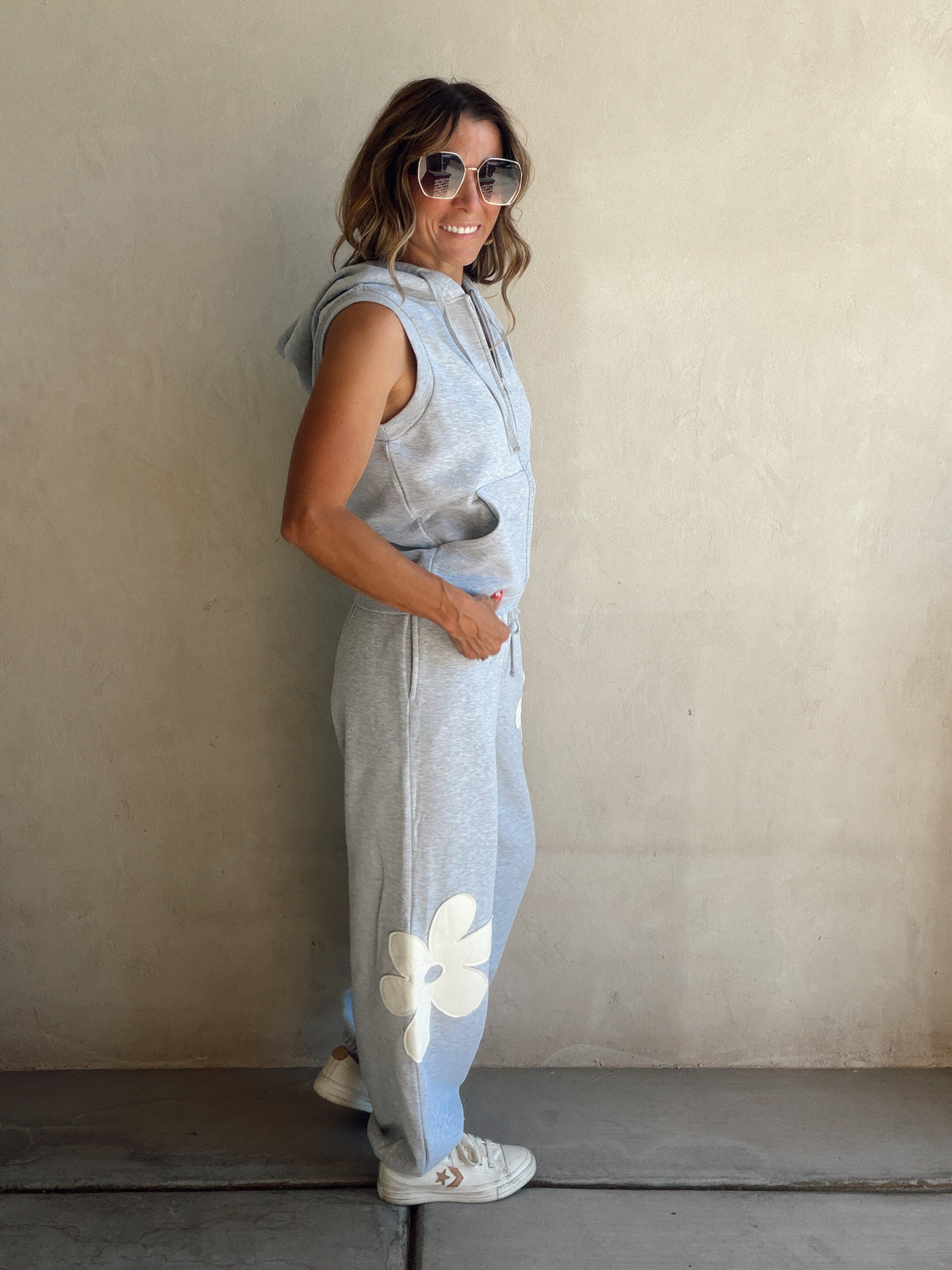 Flower Set in Heather Gray & Cream