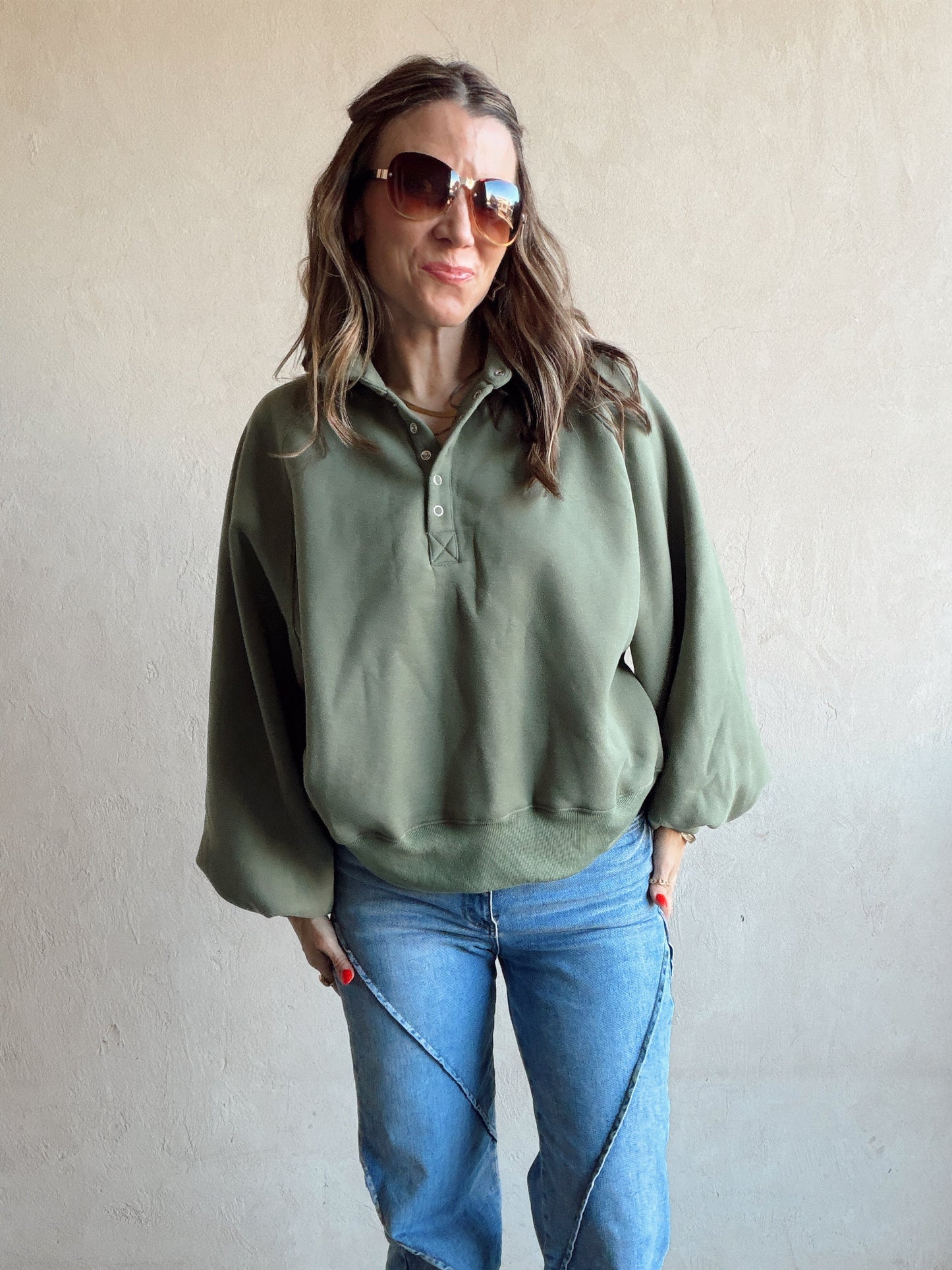 Kaylani Sweatshirt in Olive