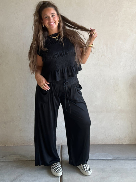 Sara Set in Black