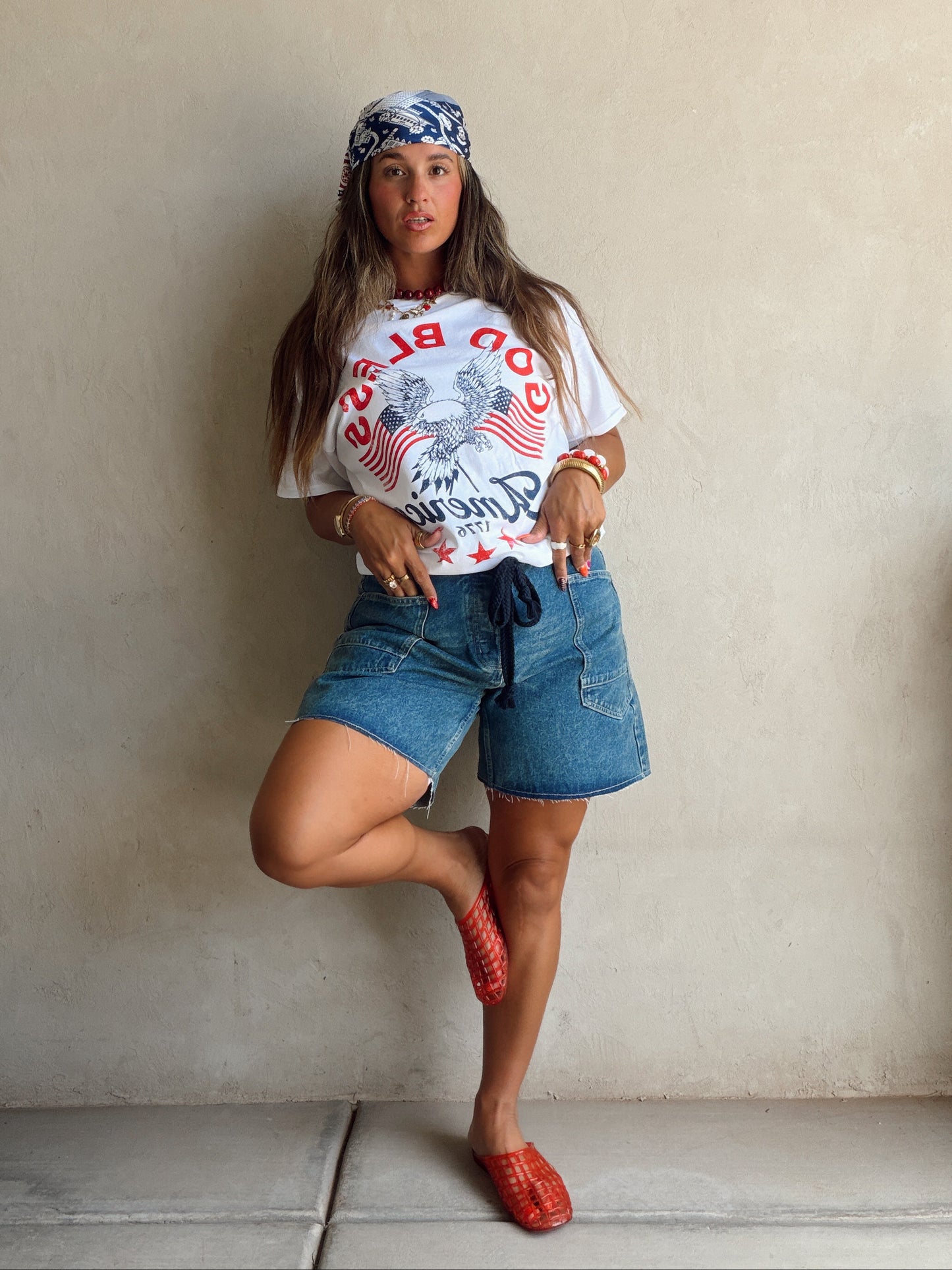 Kendra Barrel Shorts in Medium Wash