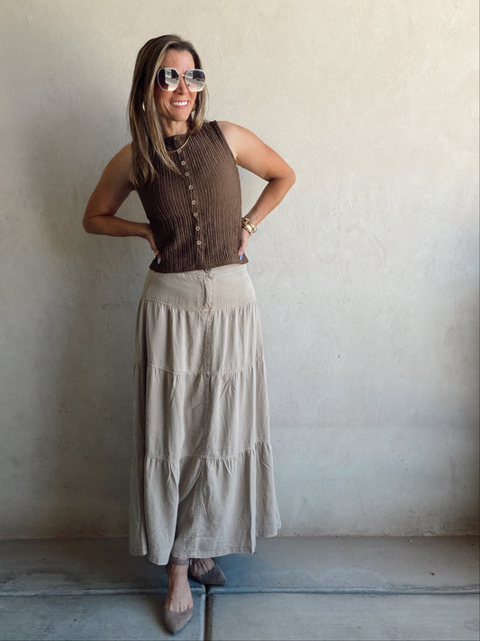 Bella Tiered Skirt in Khaki