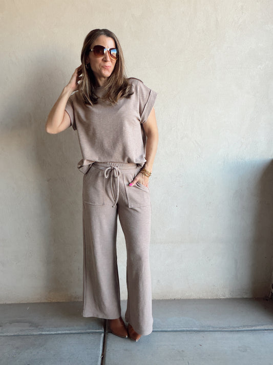 Vanessa Set in Taupe