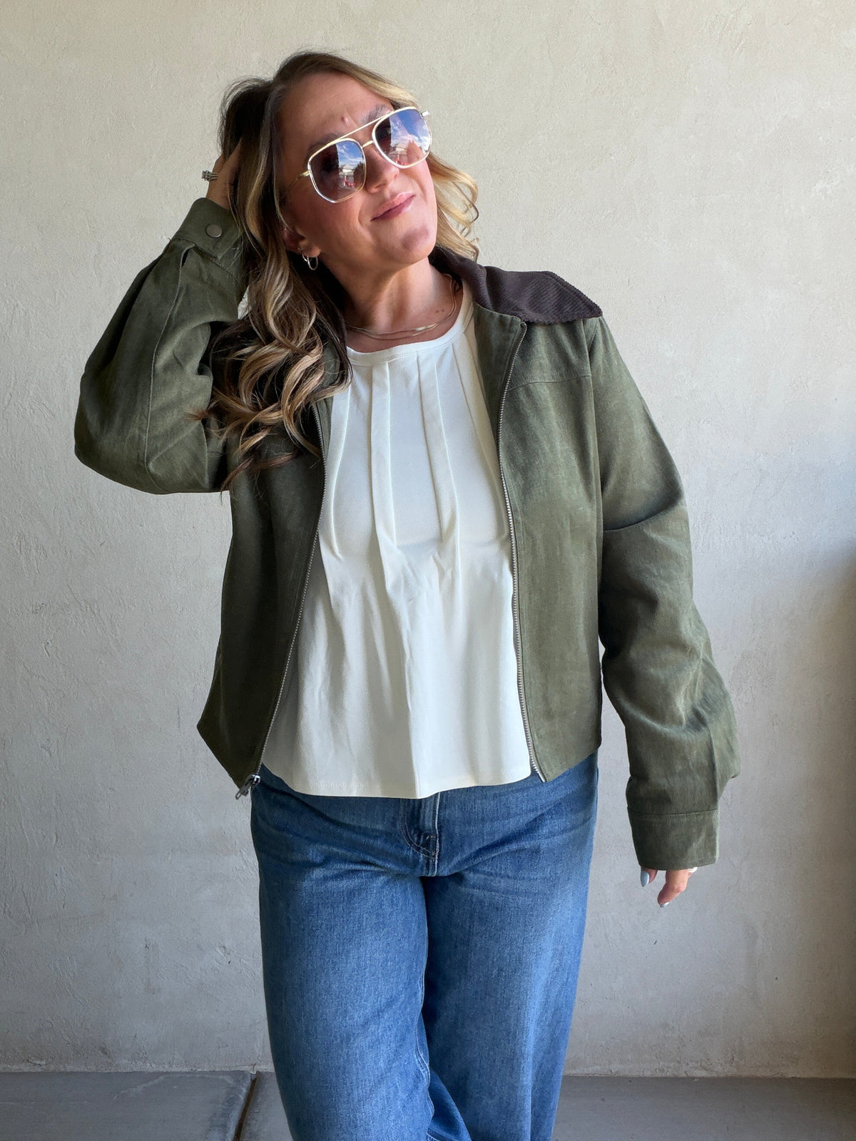 Emma Barn Cropped Jacket in Olive