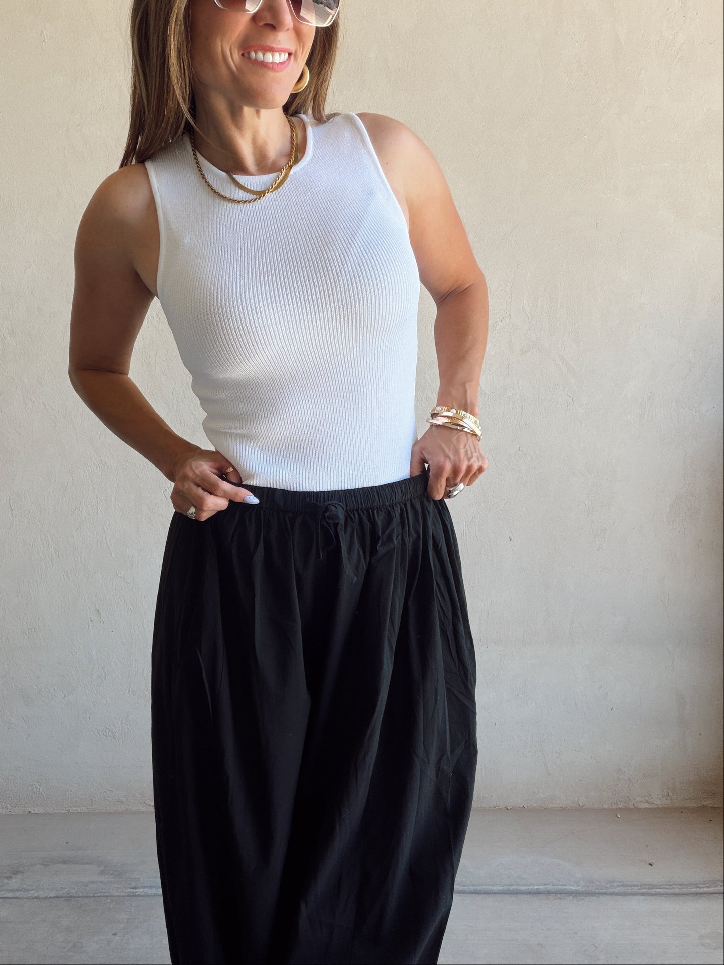 Tara Flowy Parachute Pants in Black