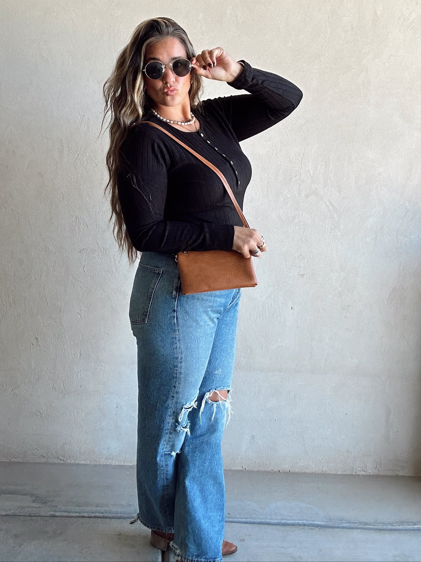 Zoe Fitted Henley in Black