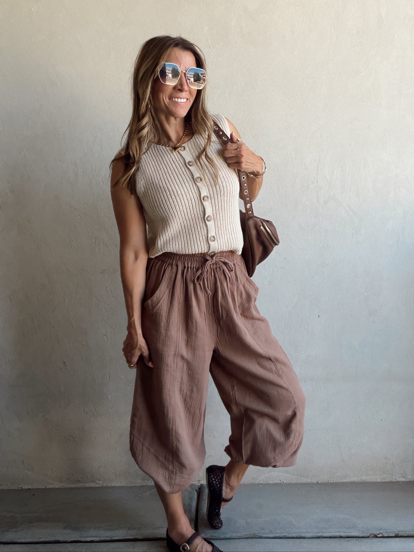 Leila Pants in Mocha