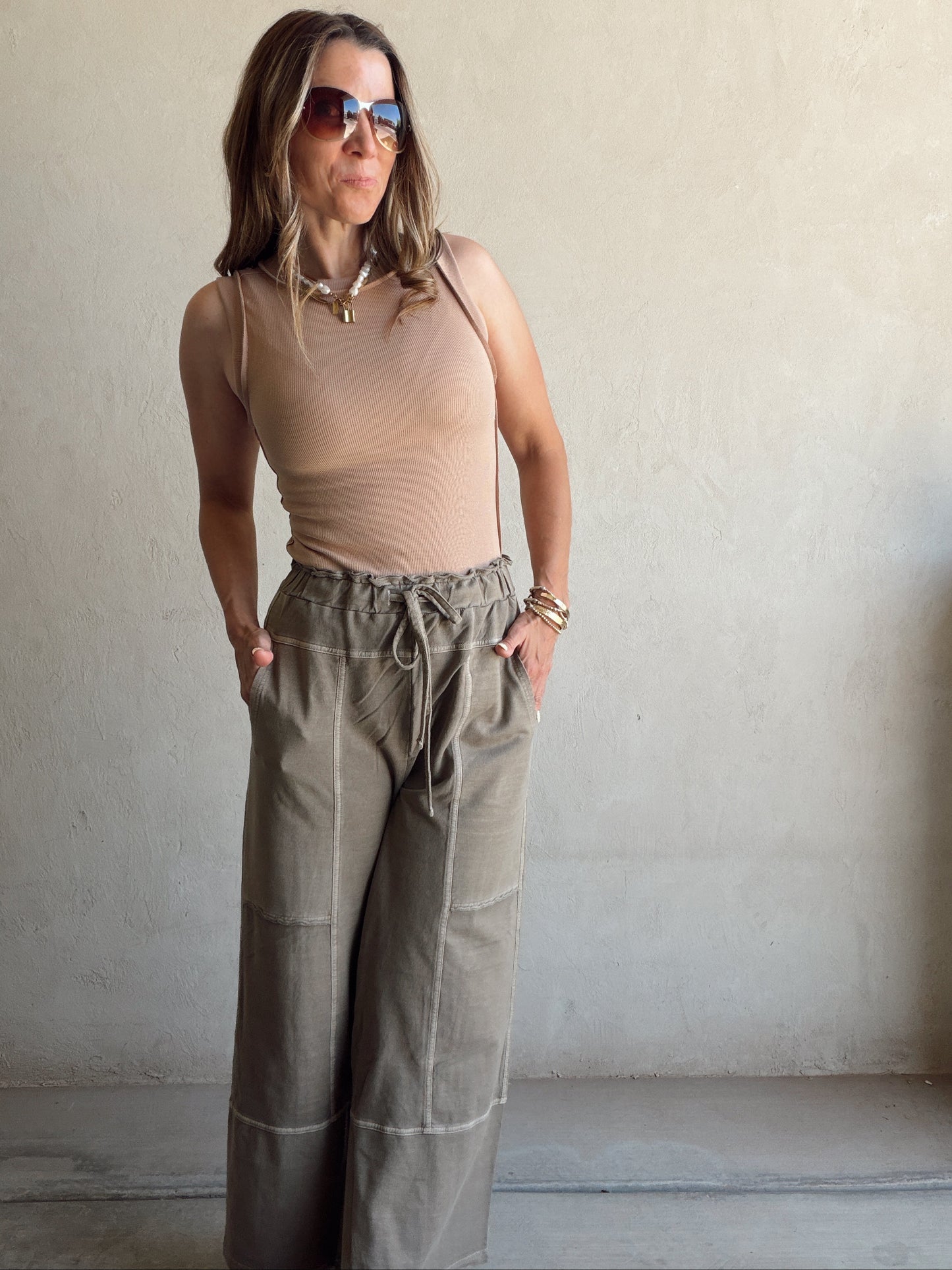 Sandy Pants in Brown