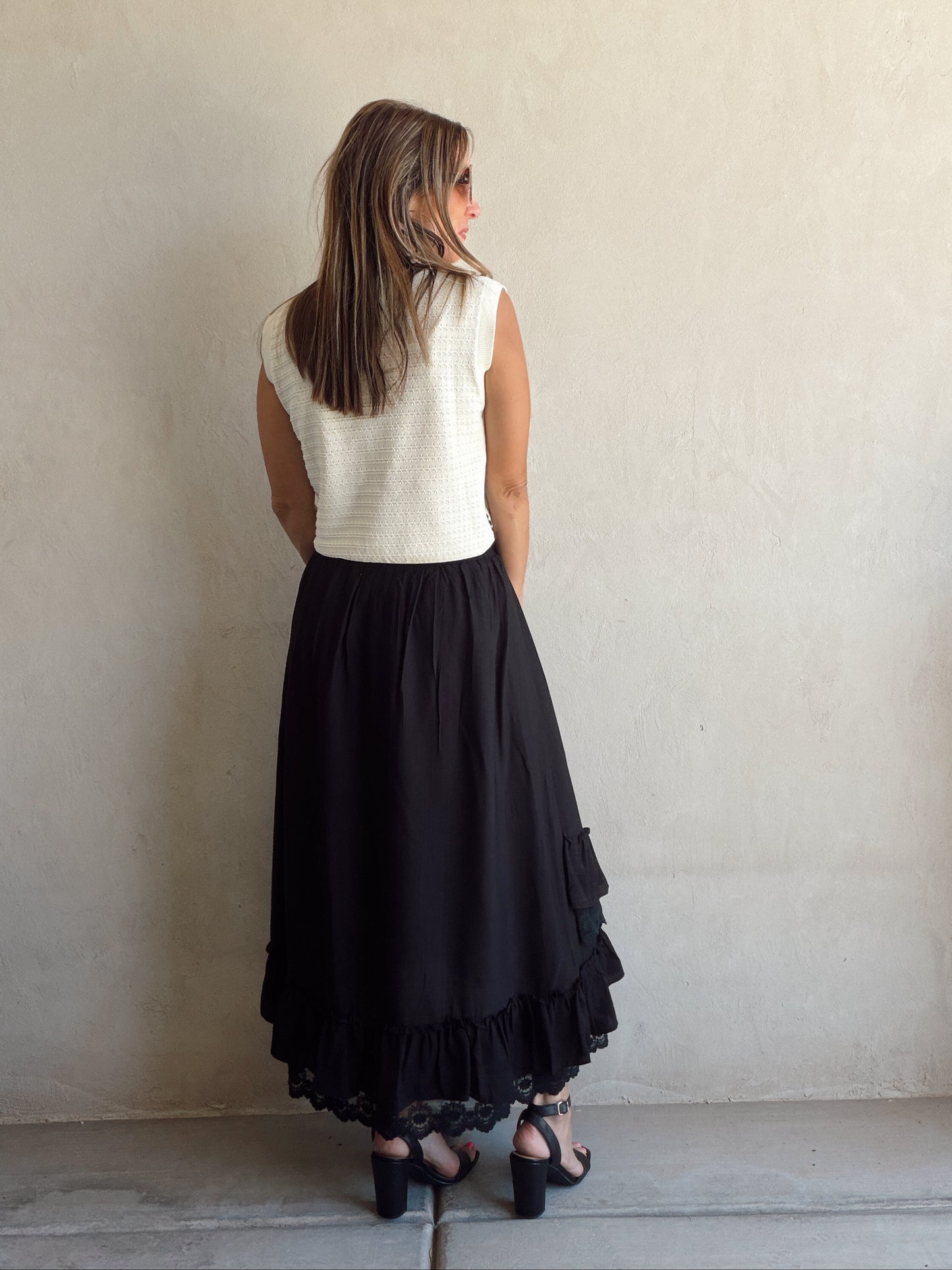 Jordy Lace Detailed Skirt in Black