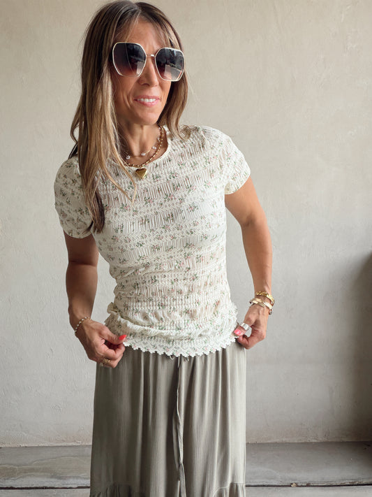 Andrea Fitted Floral Top in Cream
