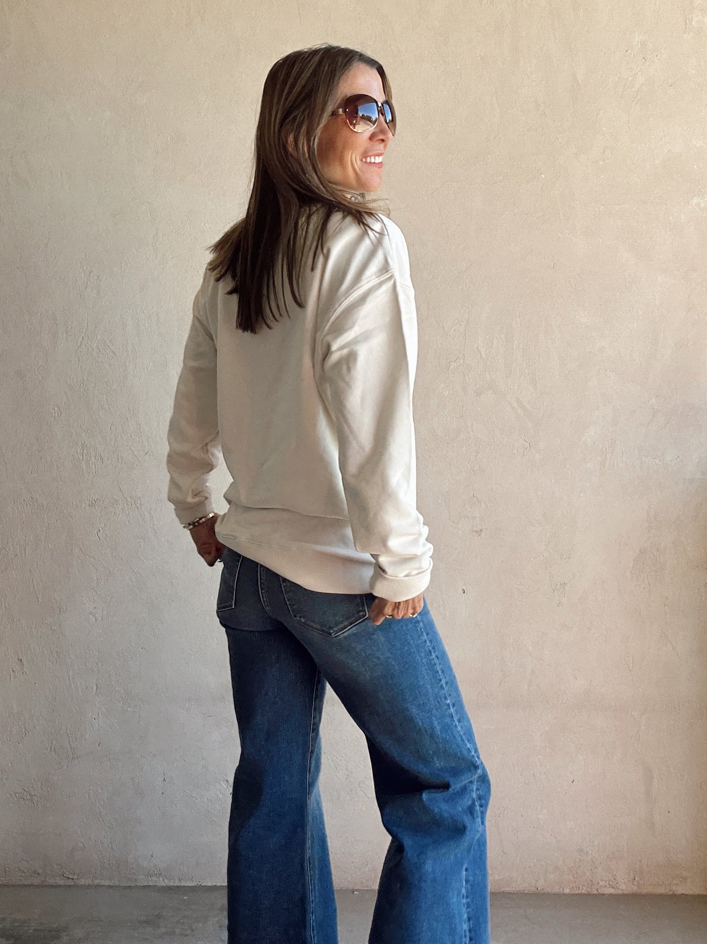 Howdy Holidays Sweatshirt in Cream