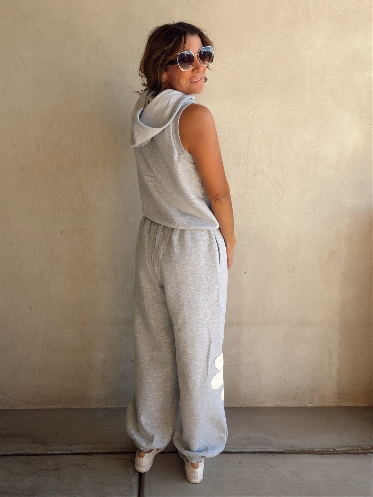 Flower Set in Heather Gray & Cream