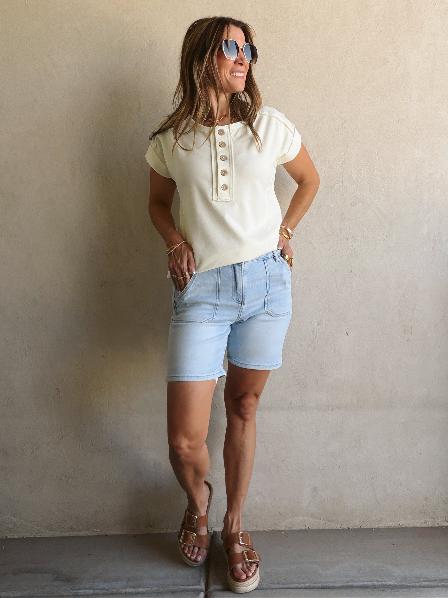 Chelsey Shorts in Light Wash