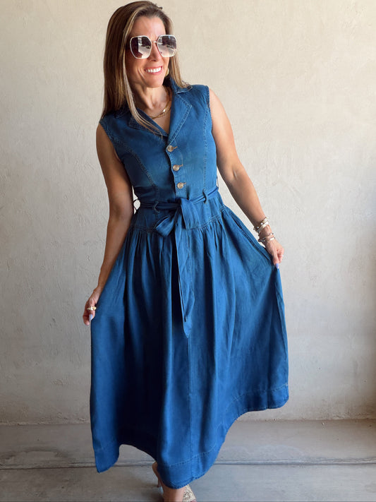 Katee Sleeveless Dress
