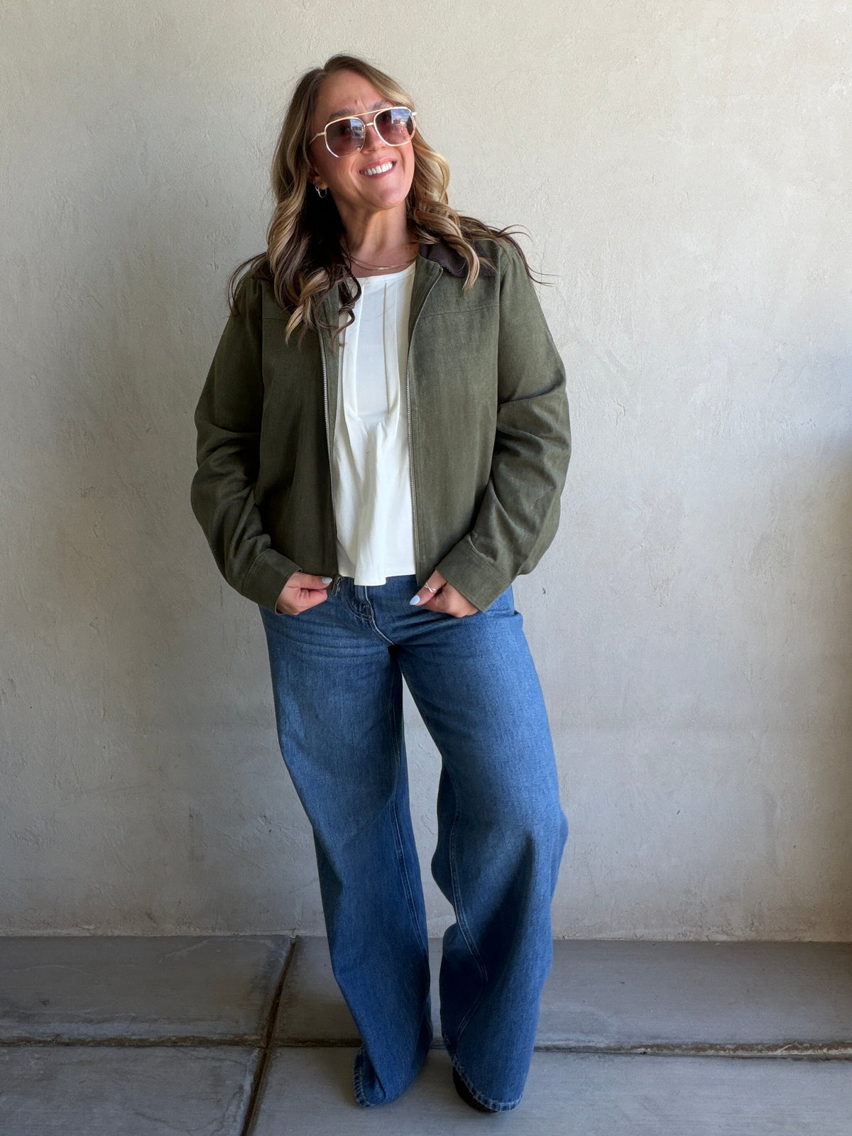 Emma Barn Cropped Jacket in Olive