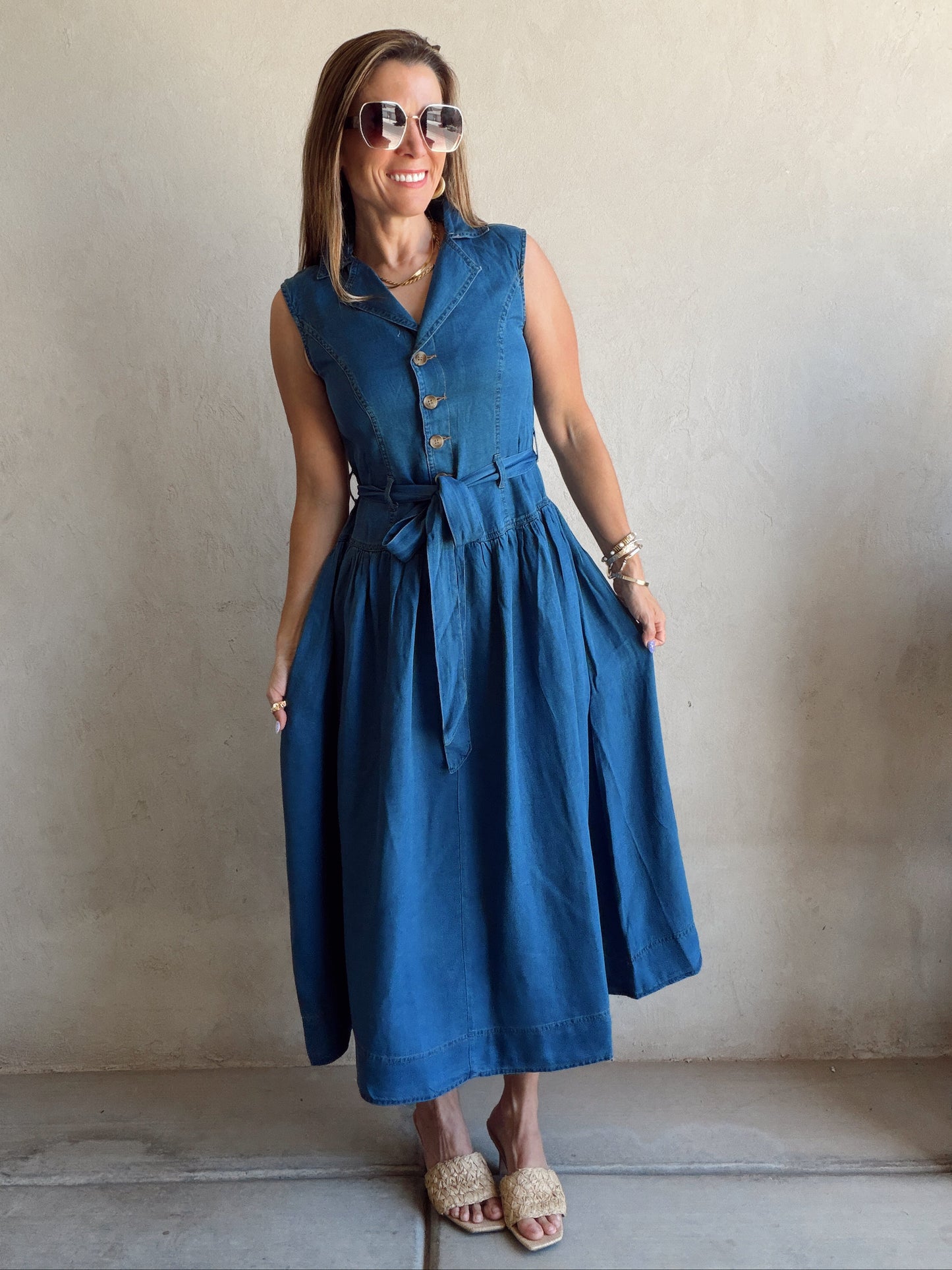 Katee Sleeveless Dress