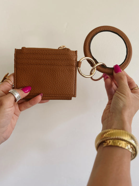 Sammie Wristlet Wallet in Cognac