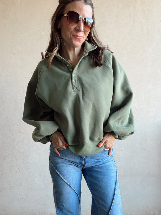 Kaylani Sweatshirt in Olive