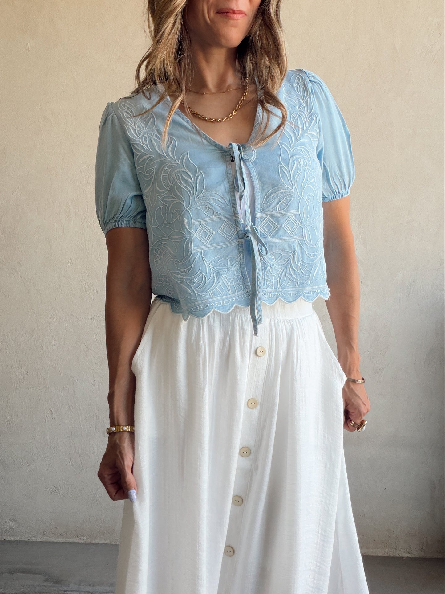 Kynlee Skirt in Linen White