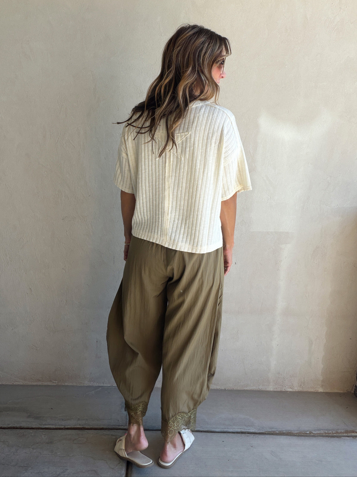 Bella Lace Detailed Pants in Olive
