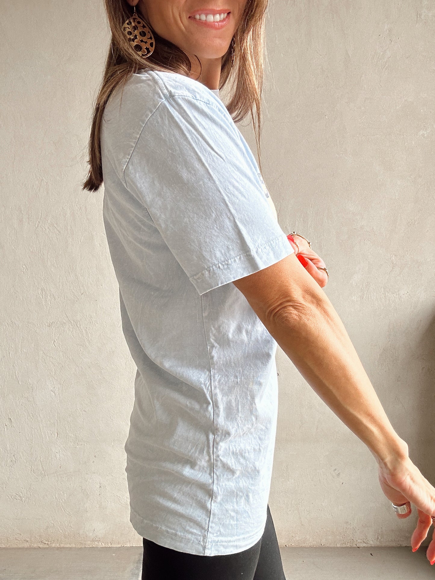 Desert Vibes Tee in Acid Wash Blue