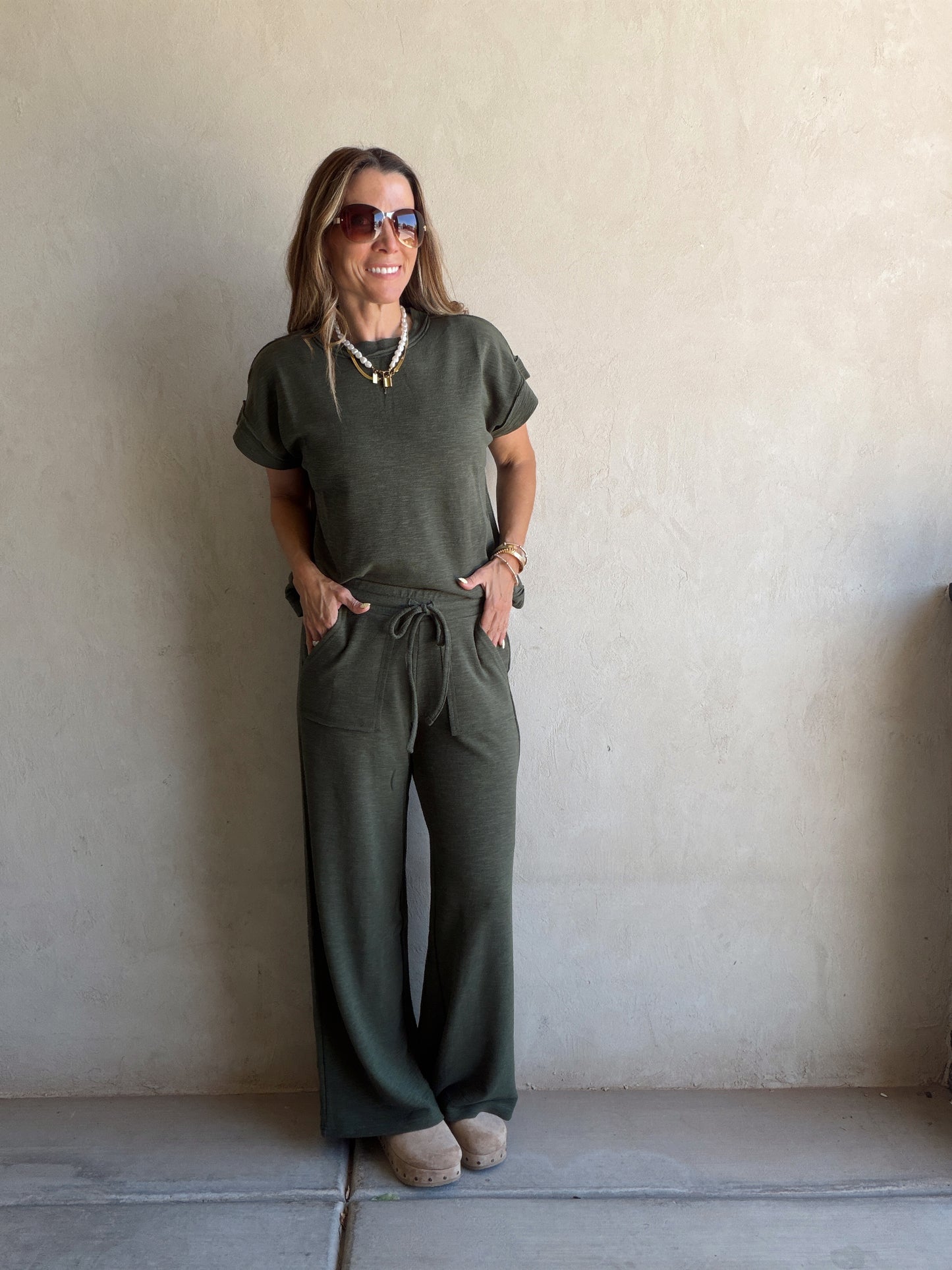 Vanessa Set in Army Green