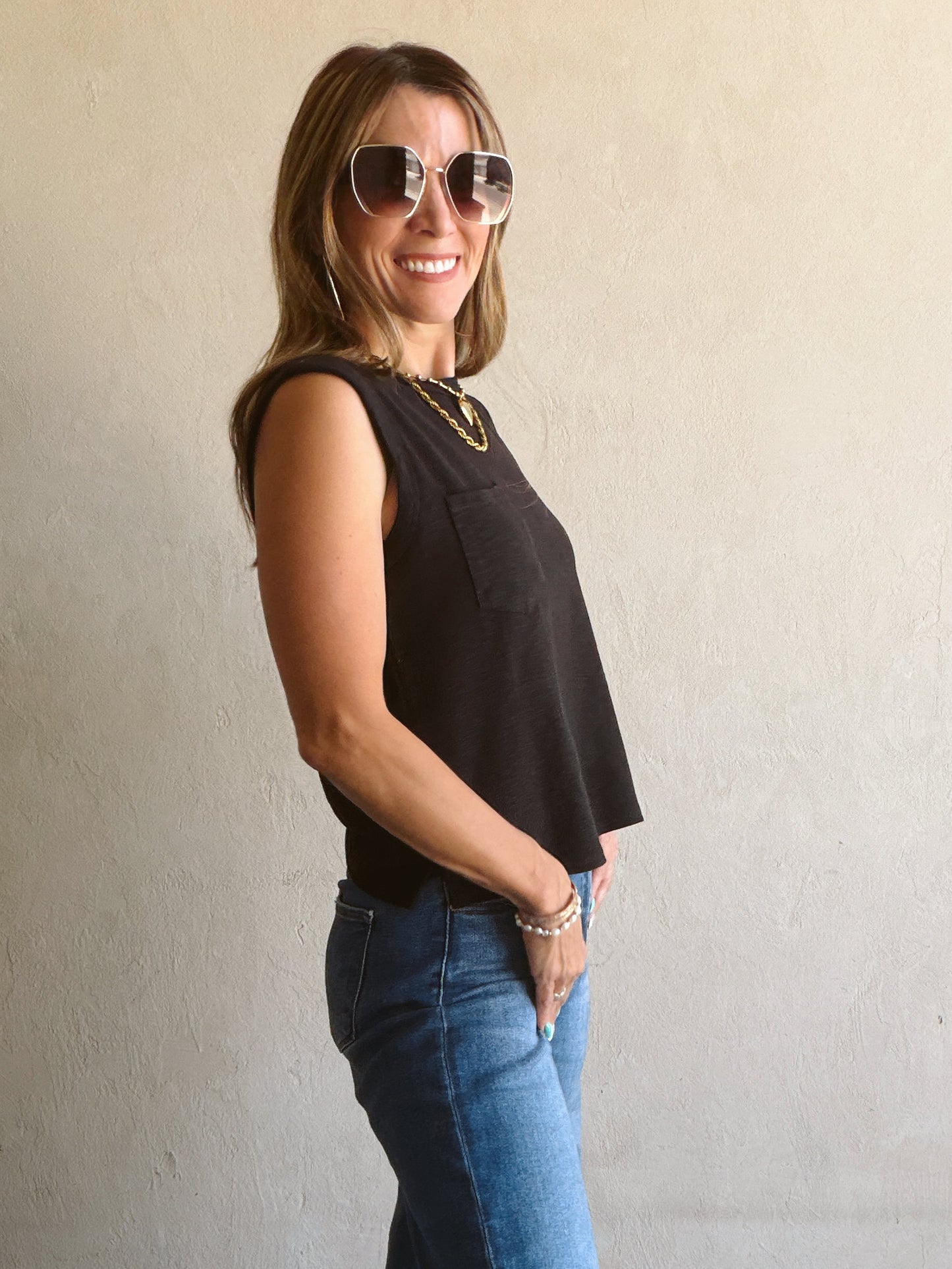 Wren Sleeveless Tank in Black