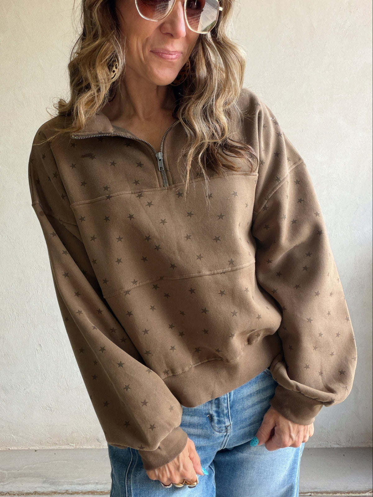 Bonnie Star Pullover in Chocolate