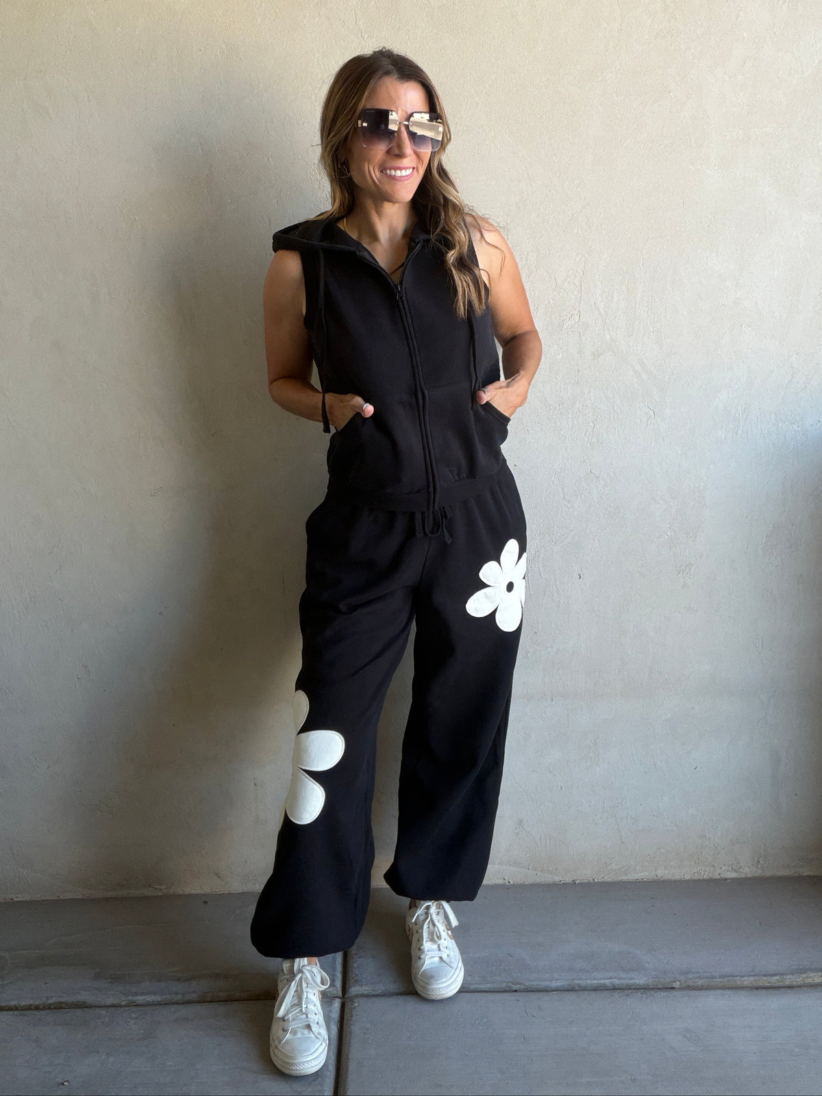Flower Set in Black