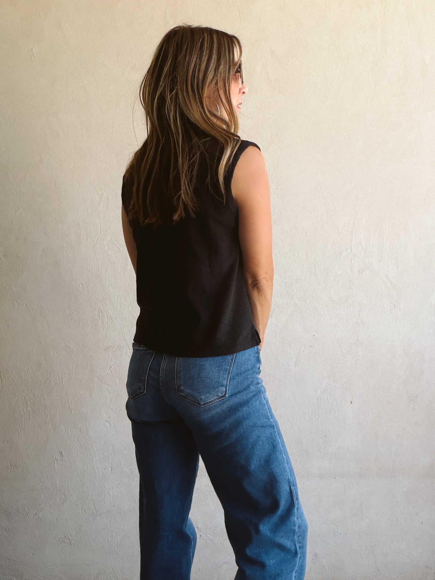 Wren Sleeveless Tank in Black