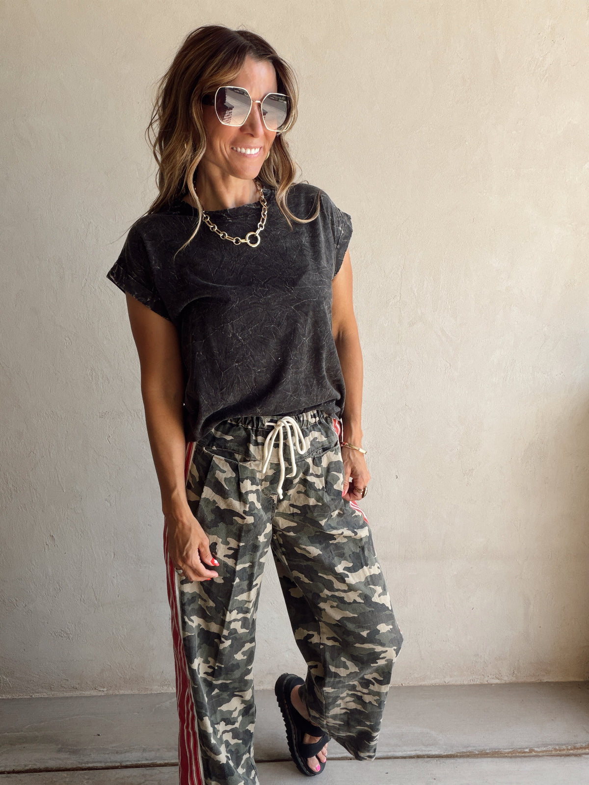 Amber Mineral Washed Top in Black