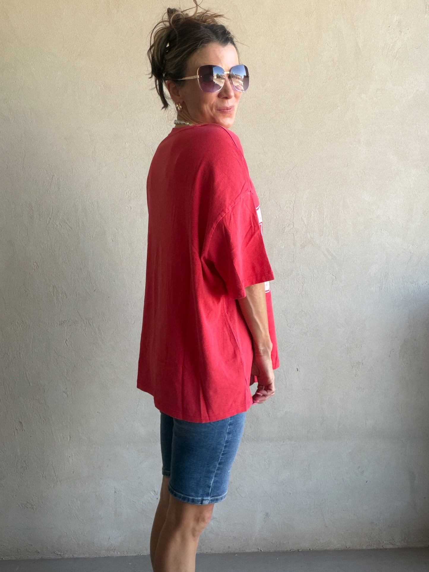 98 Oversized Varsity Tee in Mineral Wash Red