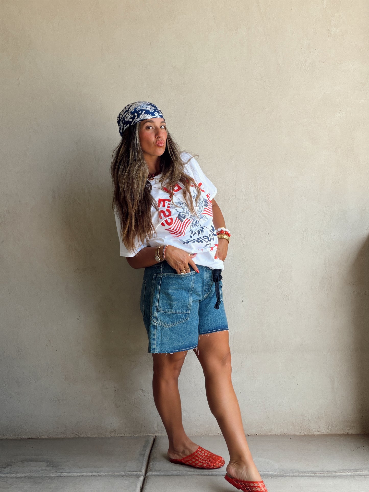 Kendra Barrel Shorts in Medium Wash