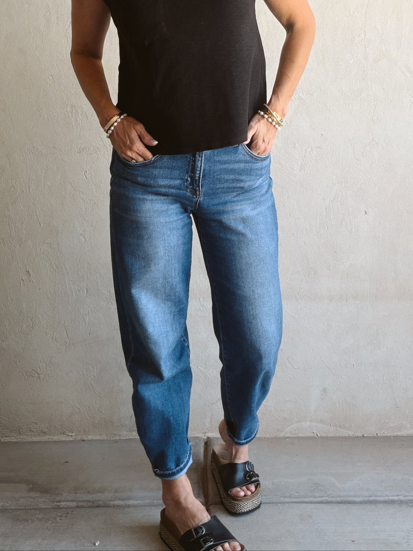 Lilly Barrel Jeans in Dark Denim