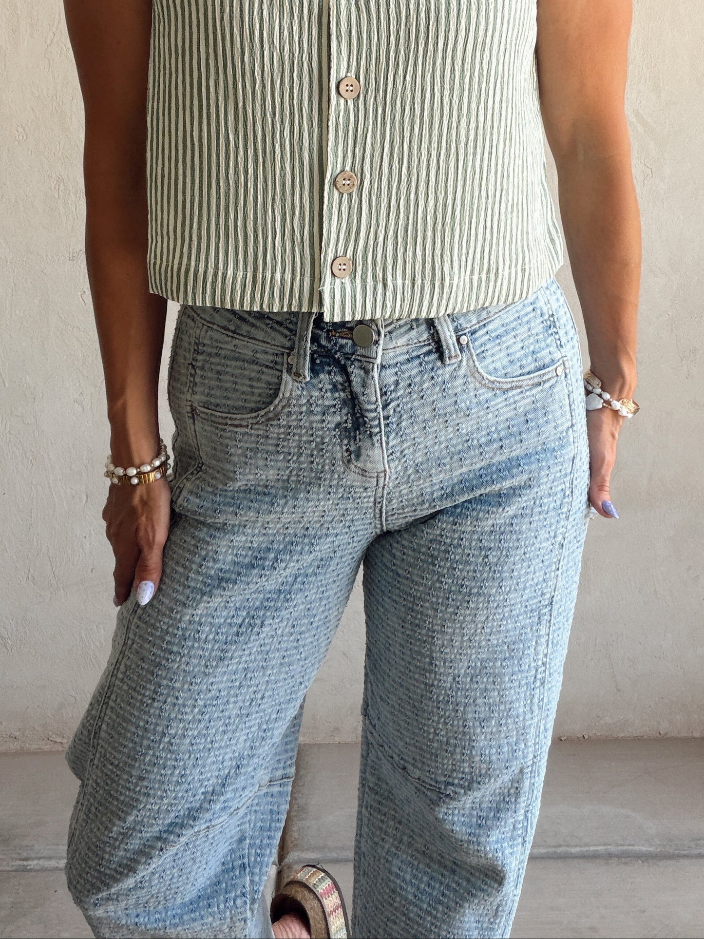 Lilly Light Wash Barrel Jeans