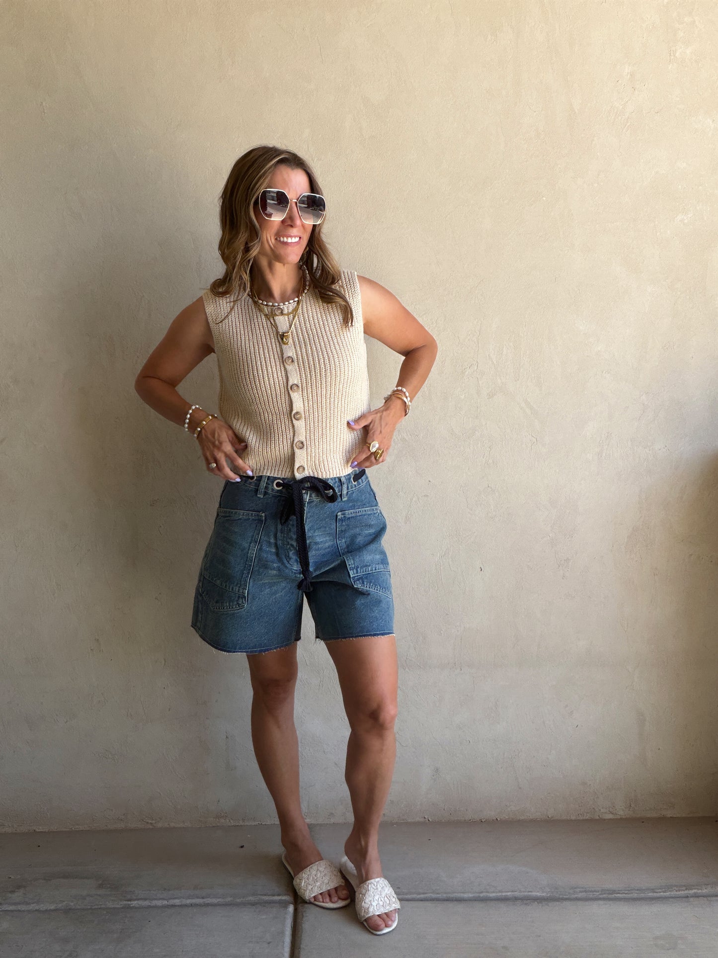 Kendra Barrel Shorts in Medium Wash