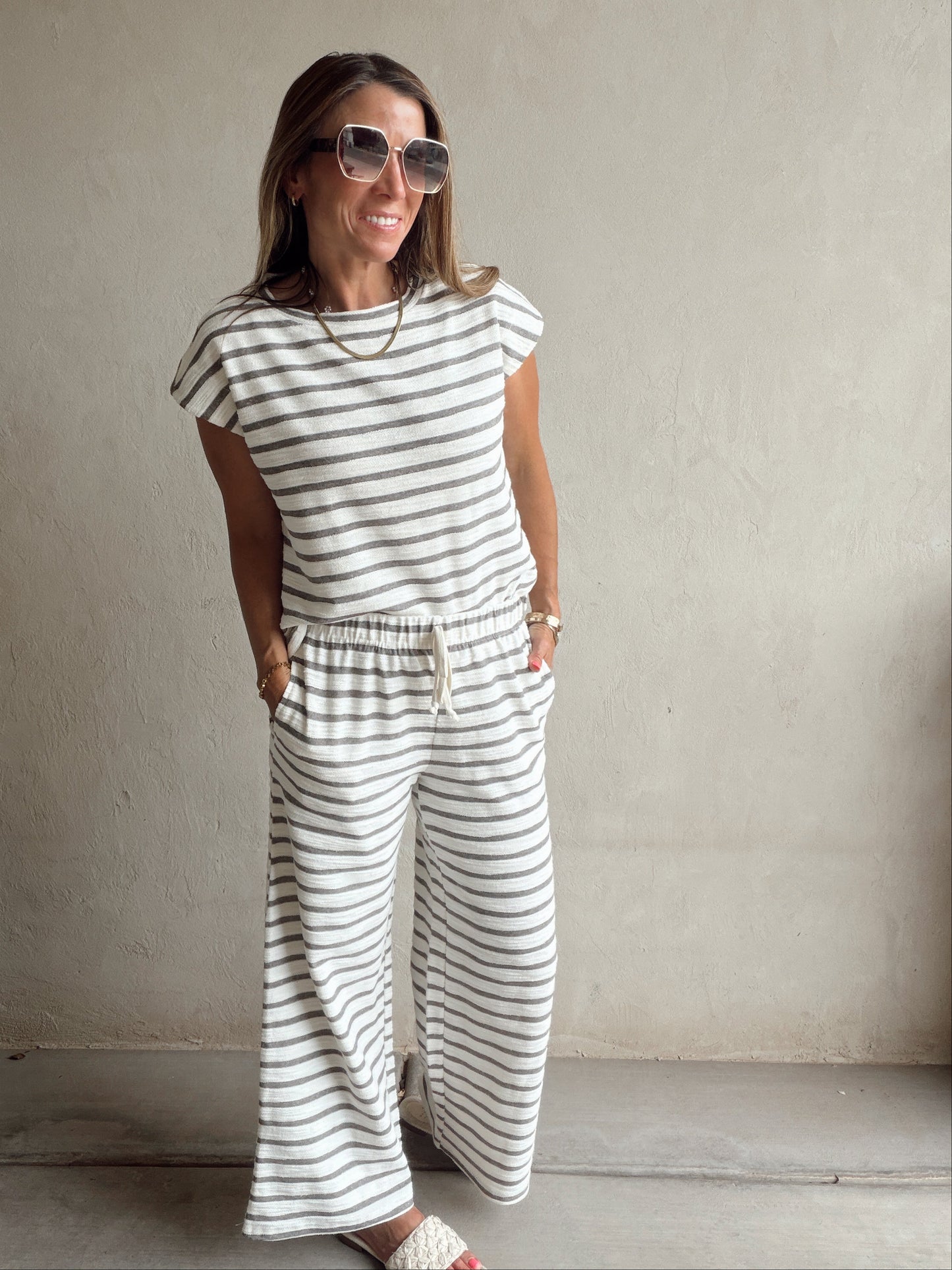 Krystal Set in Ivory & Light Gray