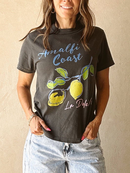 Amalfi Coast Tee in Pepper