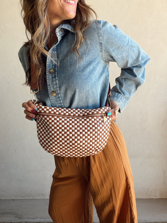 Betty Crossbody Bag in Cognac & Cream