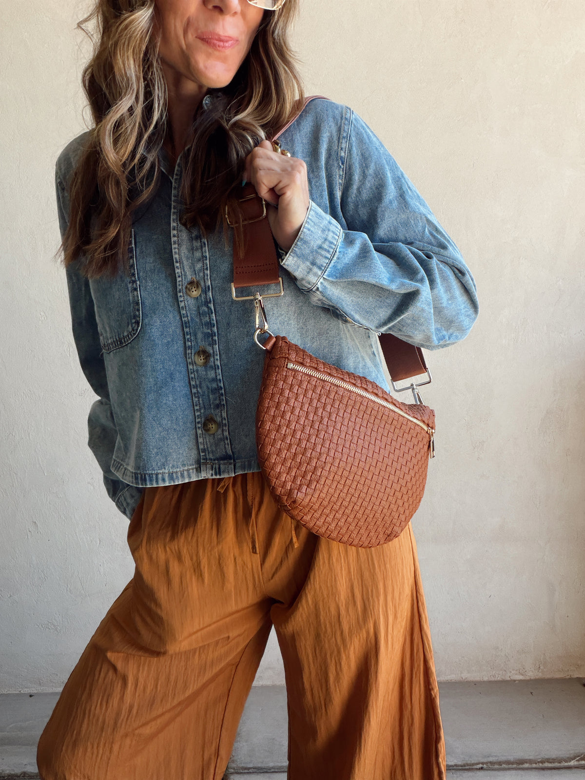 Betty Crossbody Bag in Cognac Brown