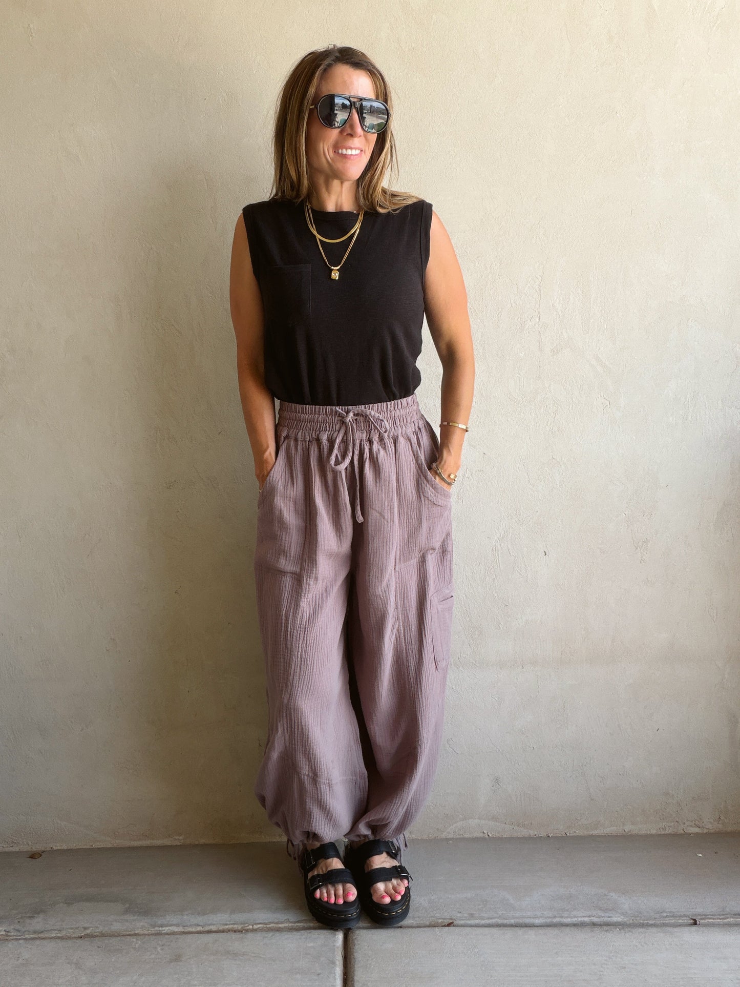 Leila Pants in Dark Lilac