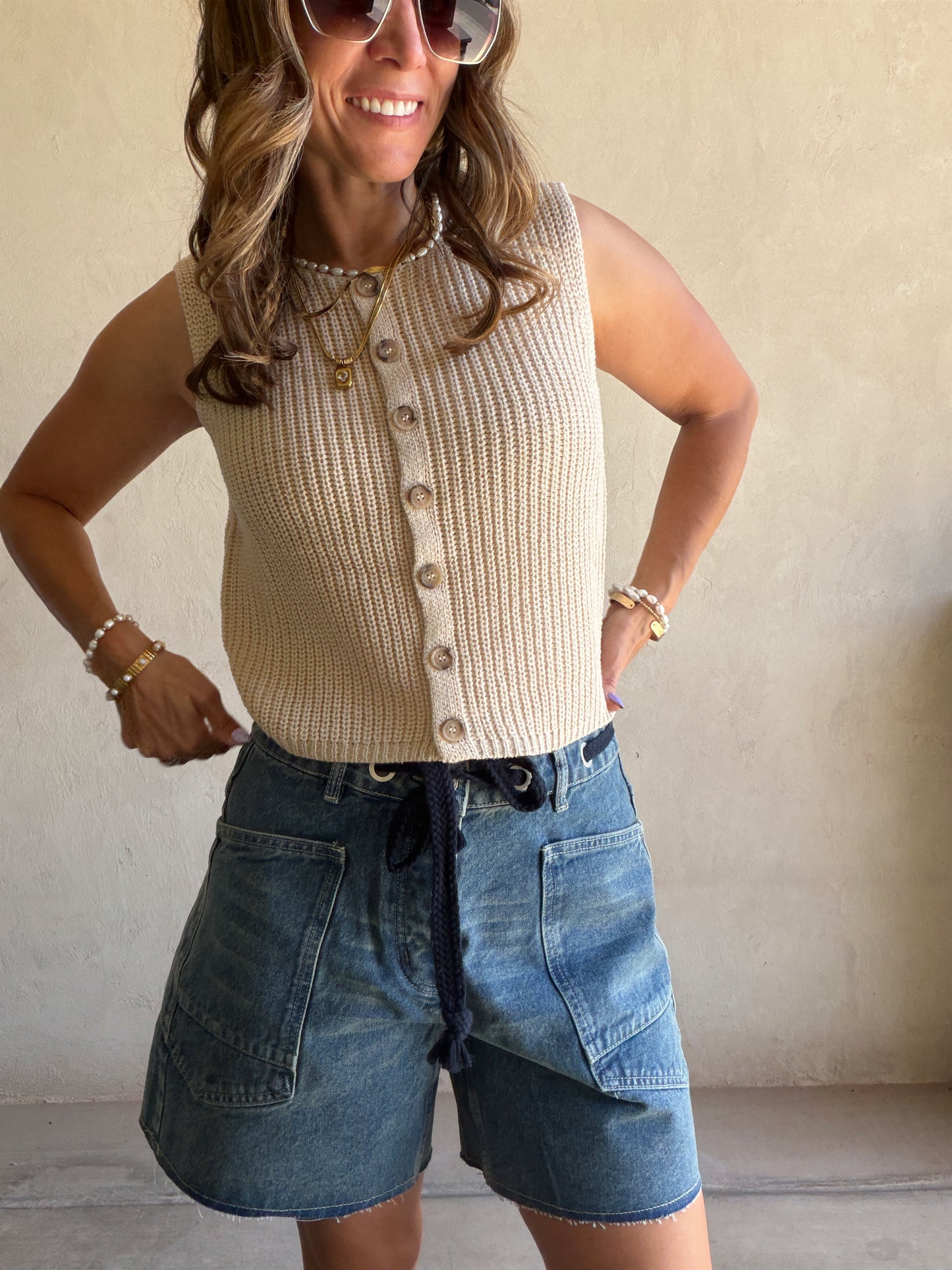 Kendra Barrel Shorts in Medium Wash