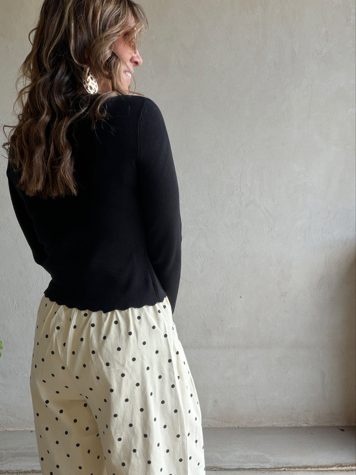 Caroline Scalloped Cardigan in Black
