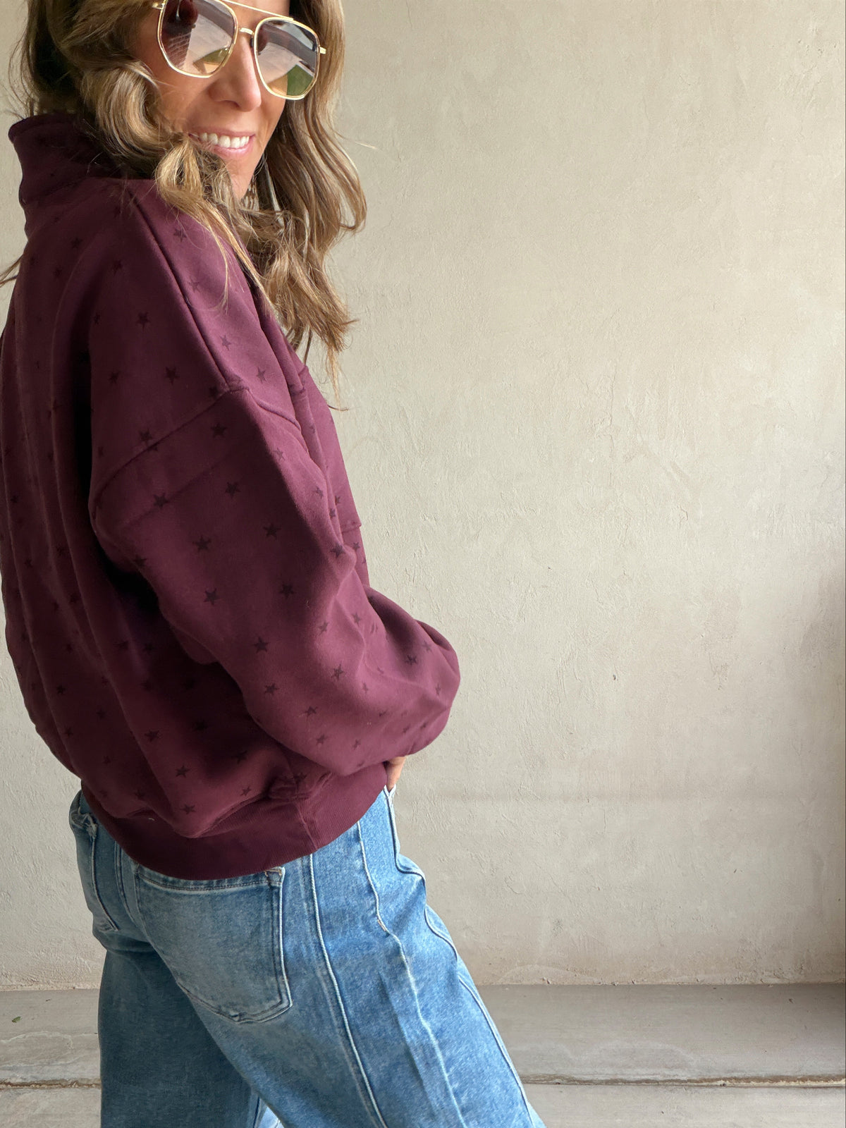 Bonnie Star Pullover in Burgundy