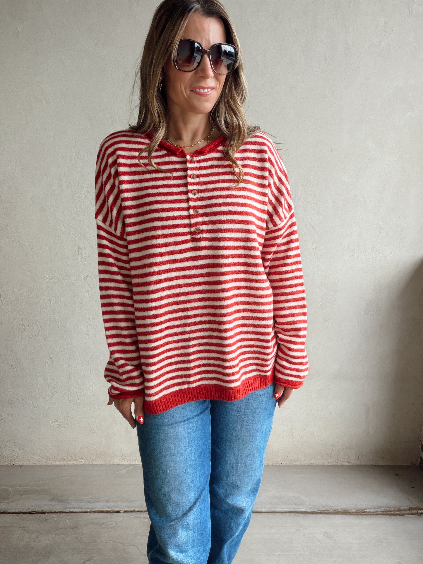Hanna Henley Sweater in Red