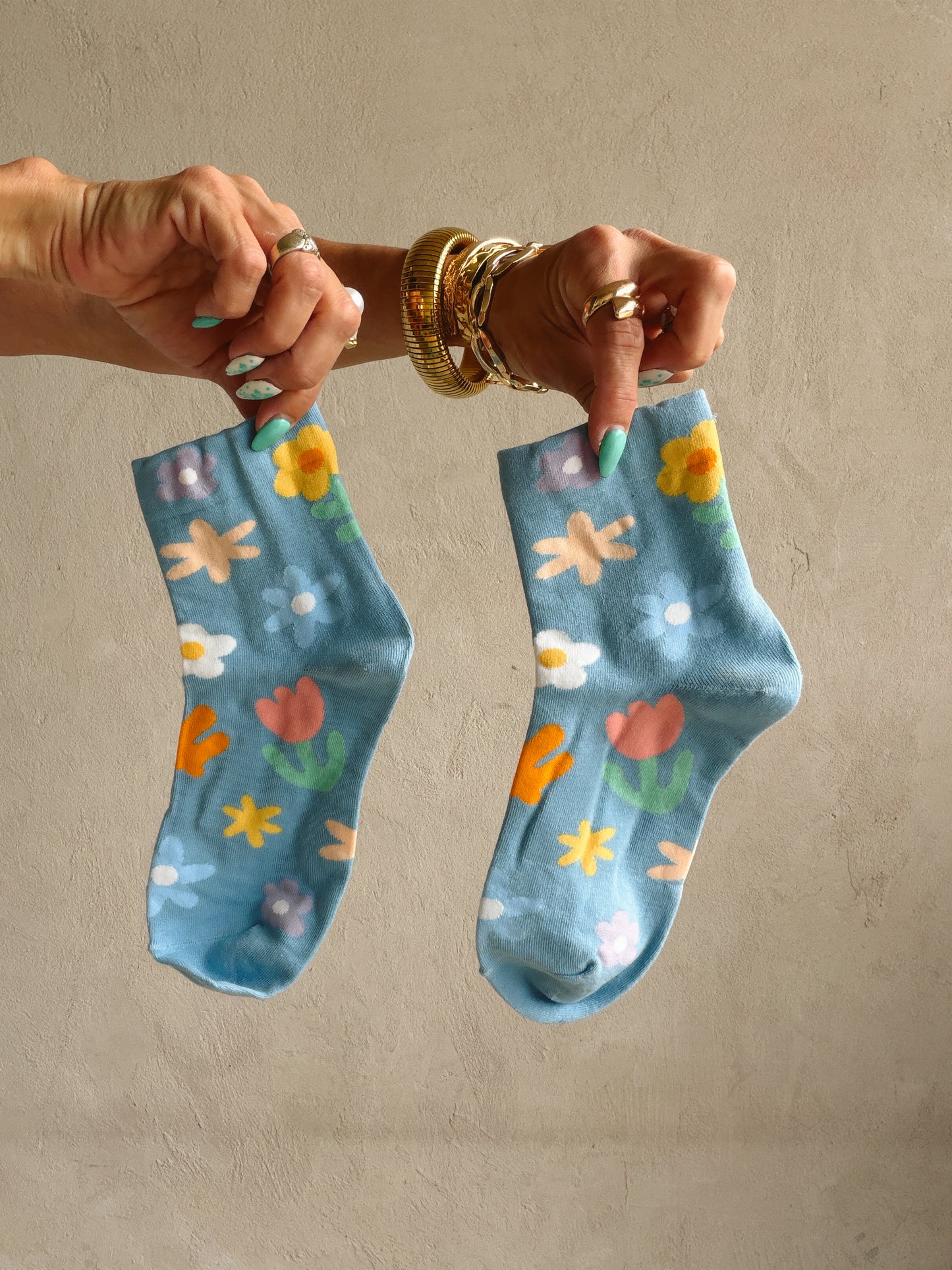 Floral Daisy Socks in Blue